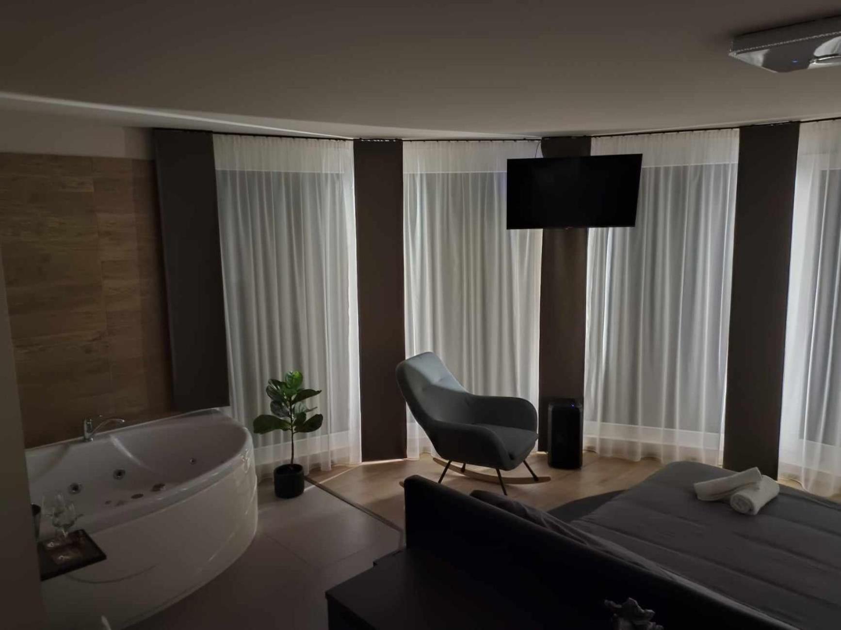 West Panorama Penthouse - Apartment With A Fantastic View Of The City Szombathely Exteriér fotografie