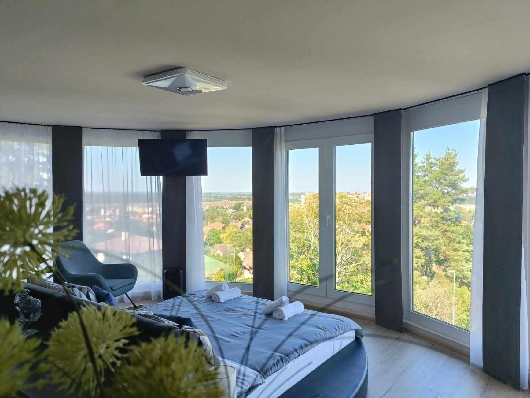 West Panorama Penthouse - Apartment With A Fantastic View Of The City Szombathely Exteriér fotografie
