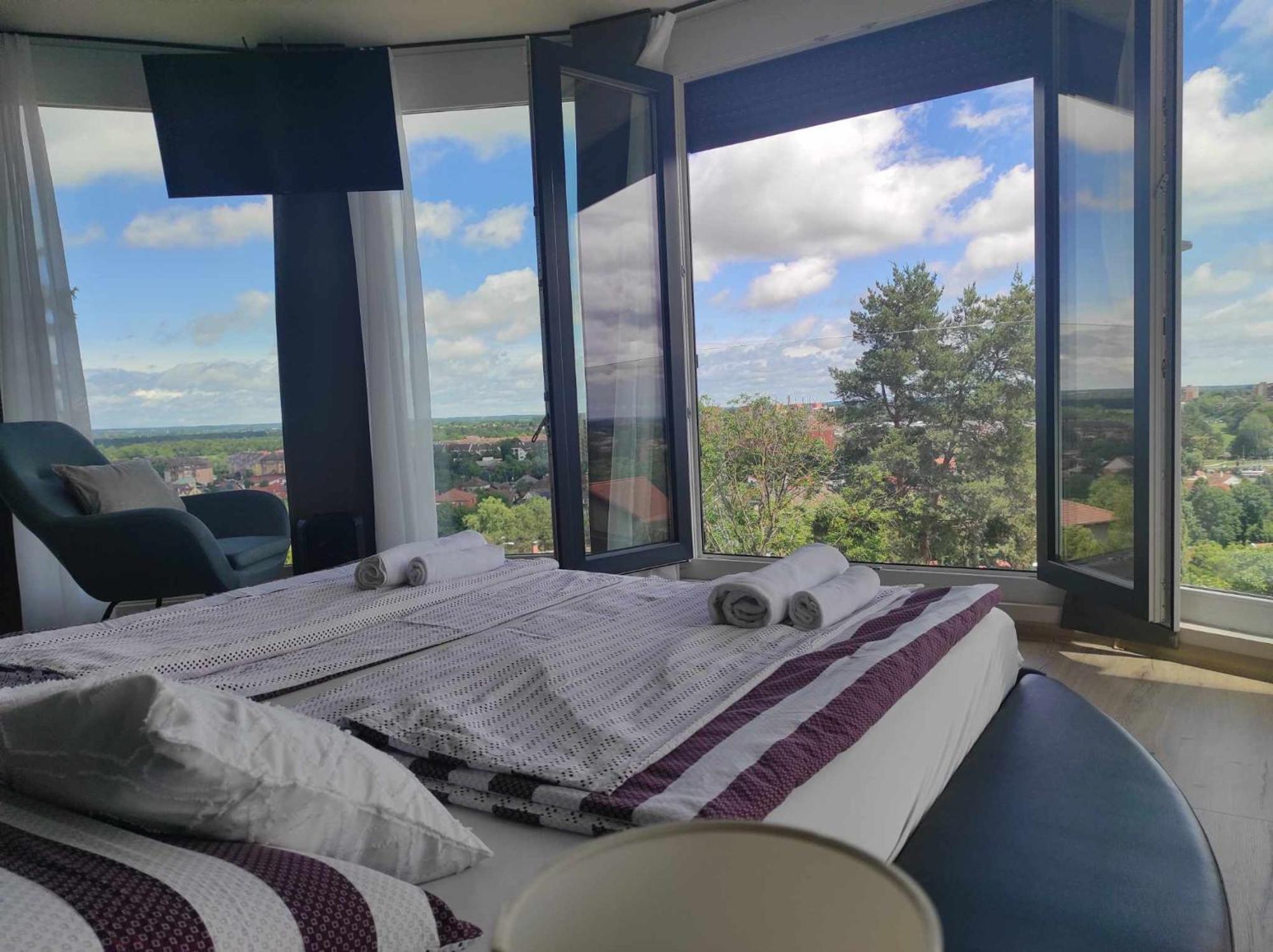 West Panorama Penthouse - Apartment With A Fantastic View Of The City Szombathely Exteriér fotografie